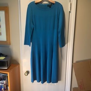 Women’s St. John blue dress size M